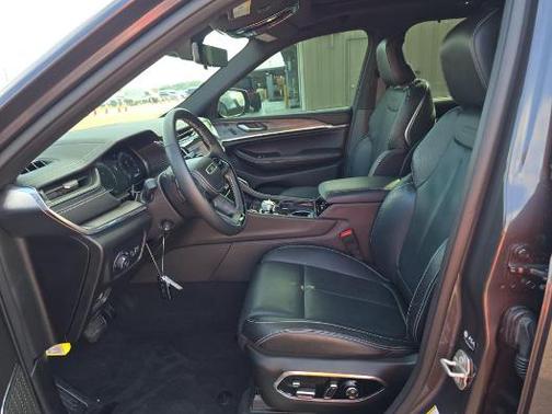 2024 Jeep Grand Cherokee Overland