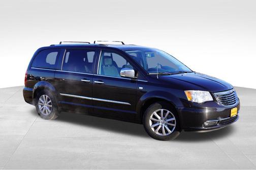 2014 Chrysler Town & Country Touring-L