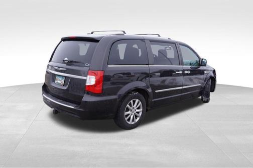 2014 Chrysler Town & Country Touring-L