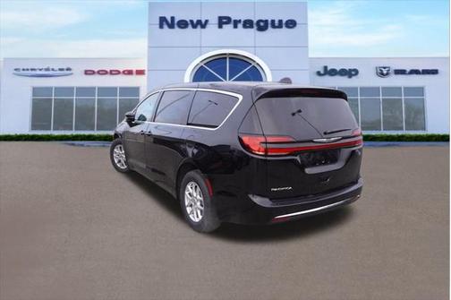 2025 Chrysler Pacifica L