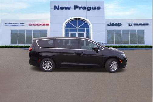 2025 Chrysler Pacifica L