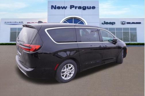 2025 Chrysler Pacifica L