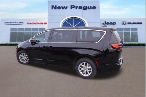 2025 Chrysler Pacifica L