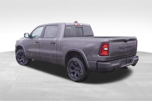 Granite Crystal Metallic Clearcoat 2026 RAM 1500 Big Horn/Lone Star