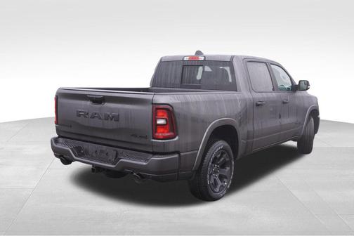 Granite Crystal Metallic Clearcoat 2026 RAM 1500 Big Horn/Lone Star