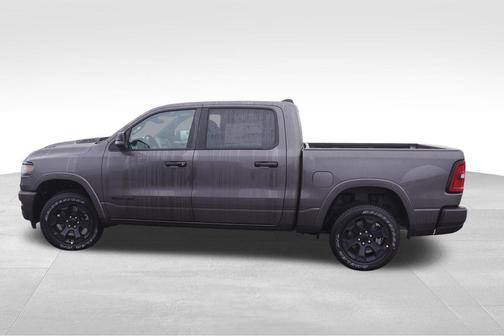 Granite Crystal Metallic Clearcoat 2026 RAM 1500 Big Horn/Lone Star