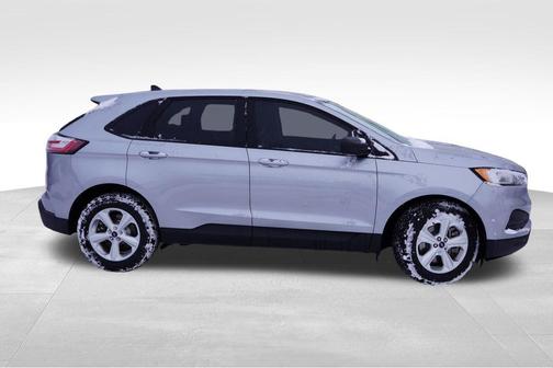 2021 Ford Edge SE