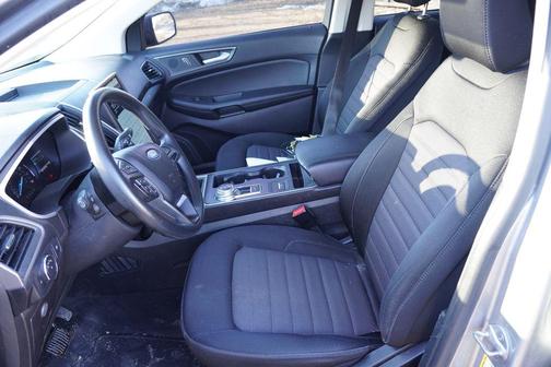 2021 Ford Edge SE