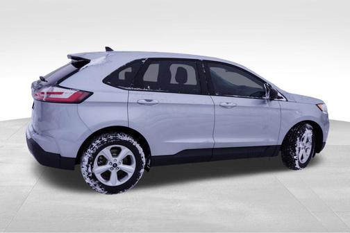 2021 Ford Edge SE