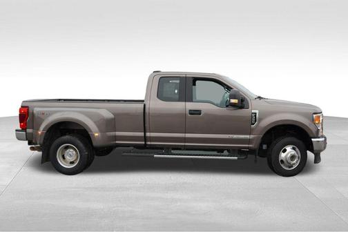 2022 Ford F-350 XLT