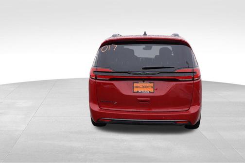 2026 Chrysler Pacifica L