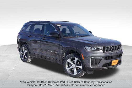 Baltic Gray Metallic Clearcoat 2026 Jeep Grand Cherokee Limited