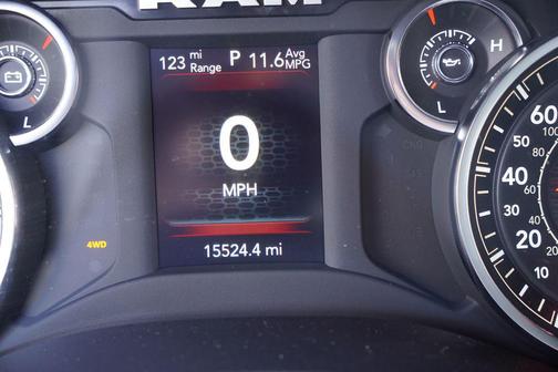 2024 RAM 2500 Big Horn Crew Cab 4x4 6'4' Box