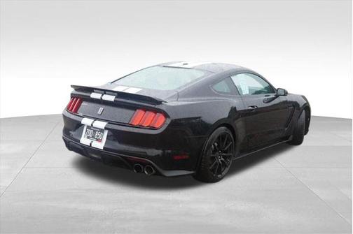 2017 Ford Shelby GT350 Base