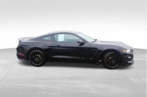 2017 Ford Shelby GT350 Base