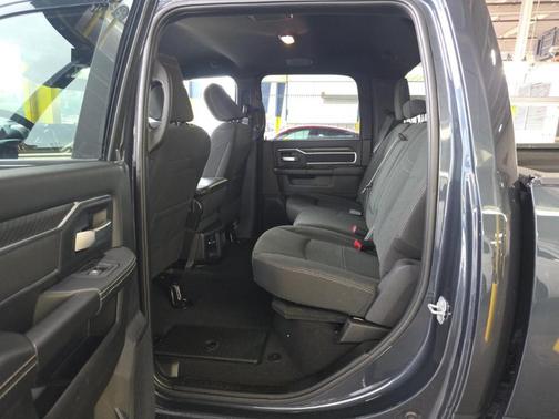 2025 RAM 2500 Big Horn Crew Cab 4x4 6'4' Box