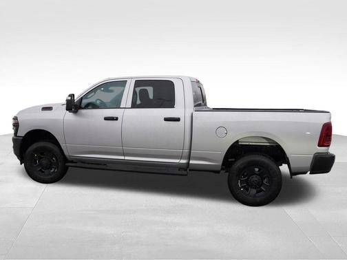 Silver Zynith 2026 RAM 3500 Tradesman Crew Cab 4x4 6'4' Box