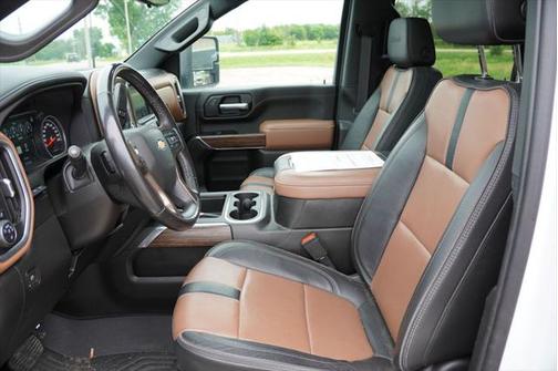 2022 Chevrolet Silverado 3500 High Country