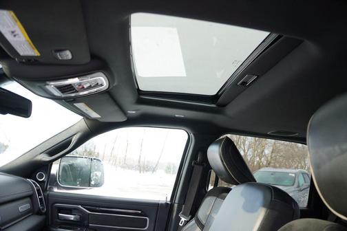 2021 RAM 2500 Laramie Crew Cab 4x4 6'4' Box