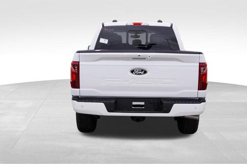 Oxford White 2026 Ford F-150 XLT