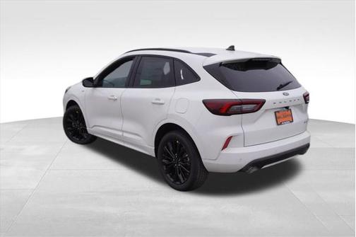 2025 Ford Escape ST-Line Elite