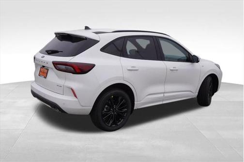 2025 Ford Escape ST-Line Elite