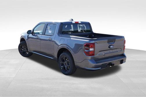 Carbonized Gray Metallic 2026 Ford Maverick Lobo Standard