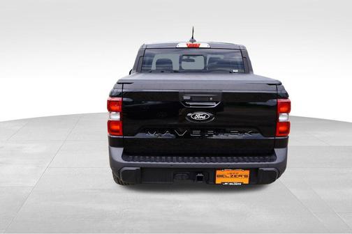 Shadow Black 2025 Ford Maverick Lariat