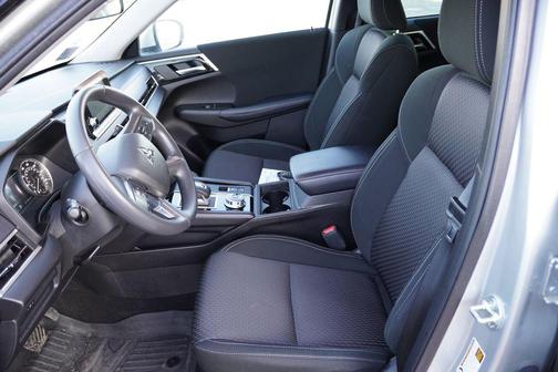 2023 Mitsubishi Outlander ES 2.5 S-AWC