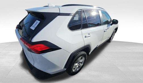 2021 Toyota RAV4 Hybrid LE