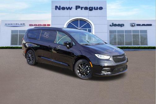 2025 Chrysler Pacifica L