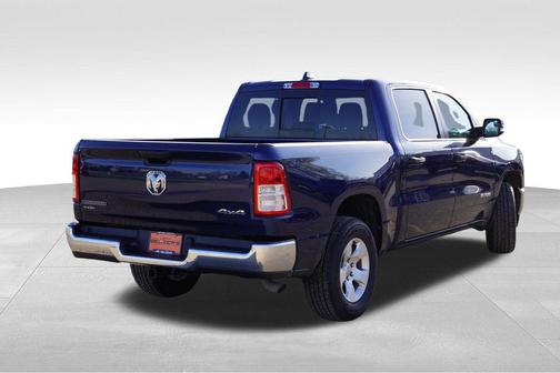 Patriot Blue Pearlcoat 2024 RAM 1500 Big Horn/Lone Star