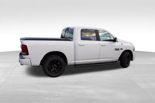 2018 RAM 1500 Night Crew Cab 4x4 5'7' Box