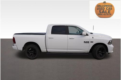 2018 RAM 1500 Night Crew Cab 4x4 5'7' Box