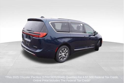 2025 Chrysler Pacifica L