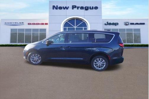 2025 Chrysler Pacifica L