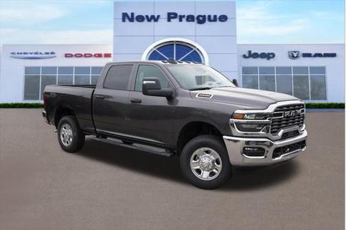 2025 RAM 2500 Tradesman Crew Cab 4x4 6'4' Box