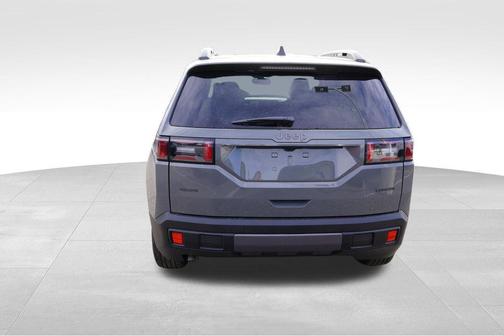 Sting-Gray Clearcoat 2026 Jeep Cherokee Laredo 4x4