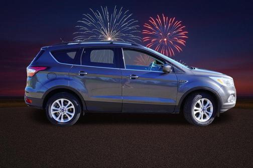 Magnetic Metallic 2018 Ford Escape SE