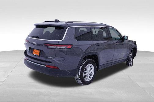 2022 Jeep Grand Cherokee L Laredo