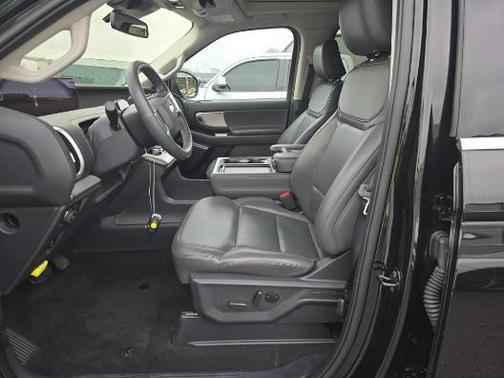 Black Metallic 2025 Ford Expedition Active