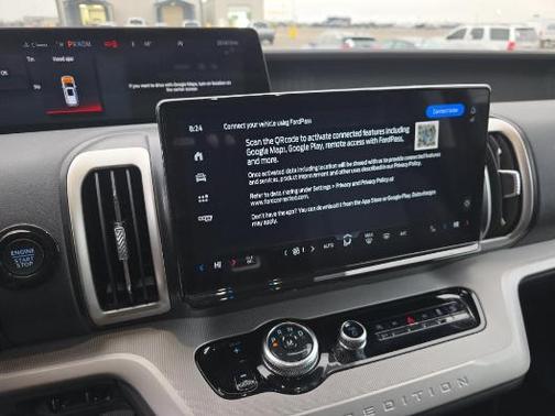 Black Metallic 2025 Ford Expedition Active