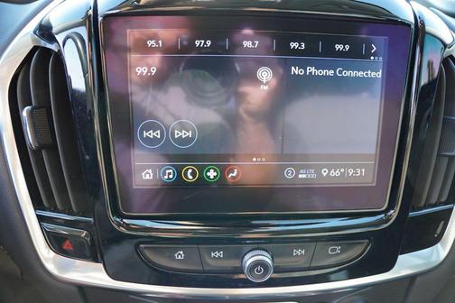 2021 Chevrolet Traverse LT Cloth