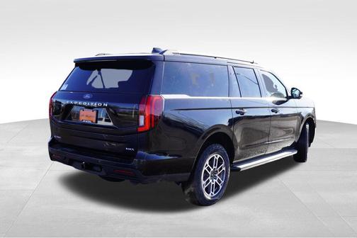 Agate Black Metallic 2026 Ford Expedition Max Active 4x4