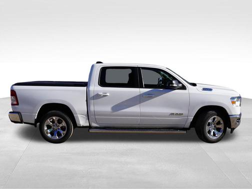 Bright White Clearcoat 2021 RAM 1500 Big Horn/Lone Star