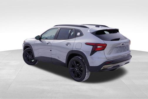 Sterling Gray Metallic 2026 Chevrolet Trax FWD ACTIV