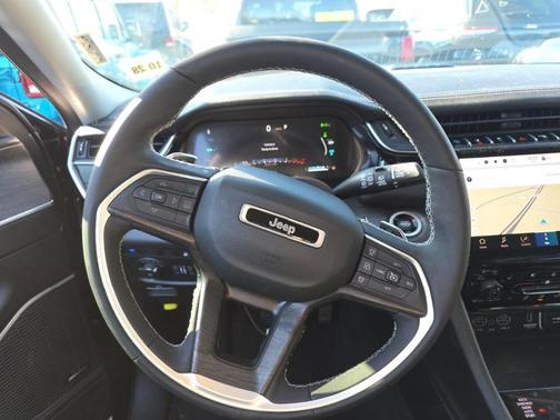 2023 Jeep Grand Cherokee 4xe 30th Anniversary