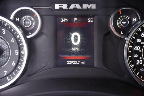 2024 RAM 2500 Big Horn Crew Cab 4x4 6'4' Box