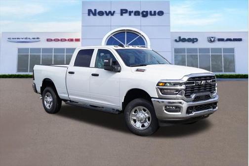 2025 RAM 3500 Tradesman Crew Cab 4x4 6'4' Box