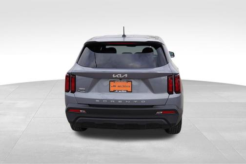 2022 Kia Sorento LX